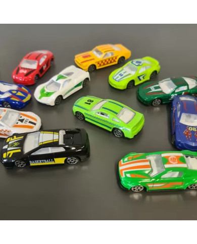 16 delni set kovinskih pisanih avtomobilčkov