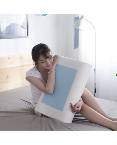 Antialergijski ortopedski vzglavnik iz spominske pene