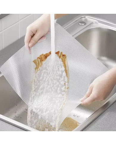 Protizdrsna podloga za omarice in predalnike