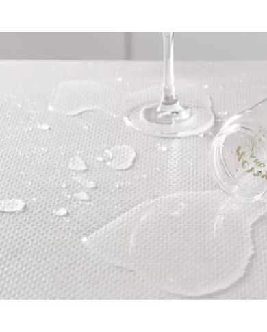 Protizdrsna podloga za omarice in predalnike