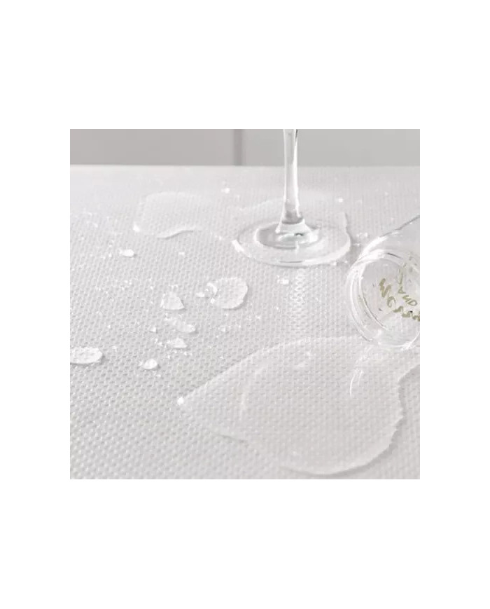 Protizdrsna podloga za omarice in predalnike