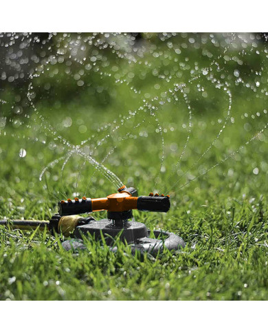 Sprinkler 3-kraki vrtljivi pršilnik, črn