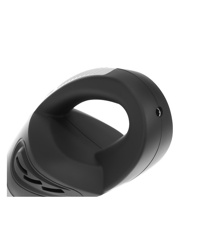 Akumulatorski sesalnik za avto