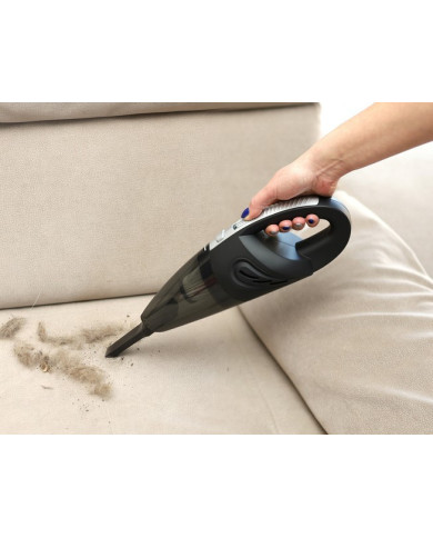 Akumulatorski sesalnik za avto