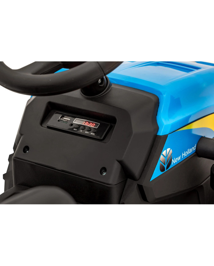 Otroški traktor na akumulator New Holland T7 s prikolico
